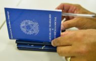 Brasil perde 1,1 milhão de vagas com carteira assinada em dois meses